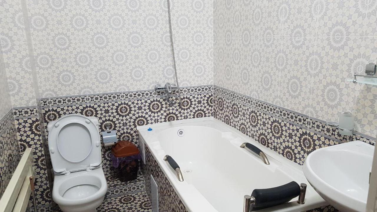 Tomaris Hotel Nukusz Kültér fotó