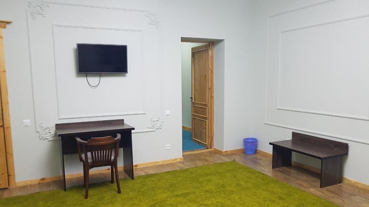 Tomaris Hotel Nukusz Kültér fotó