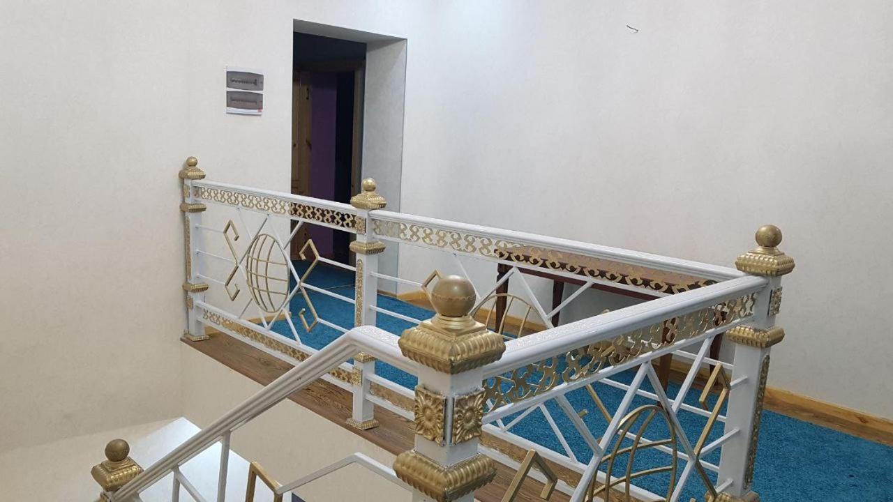 Tomaris Hotel Nukusz Kültér fotó
