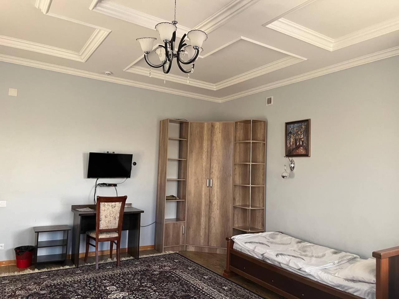 Tomaris Hotel Nukusz Kültér fotó