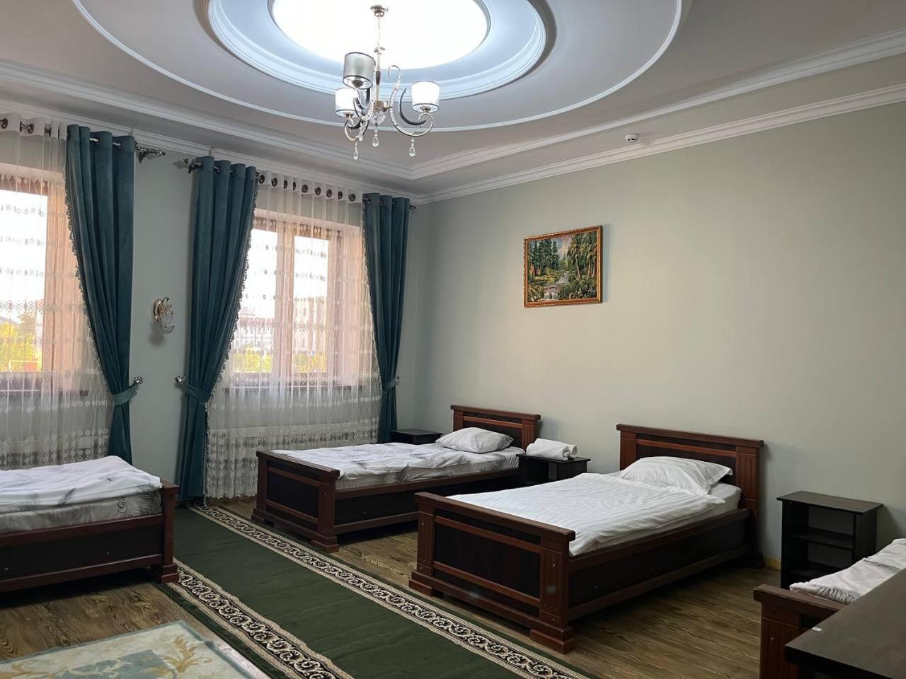 Tomaris Hotel Nukusz Kültér fotó